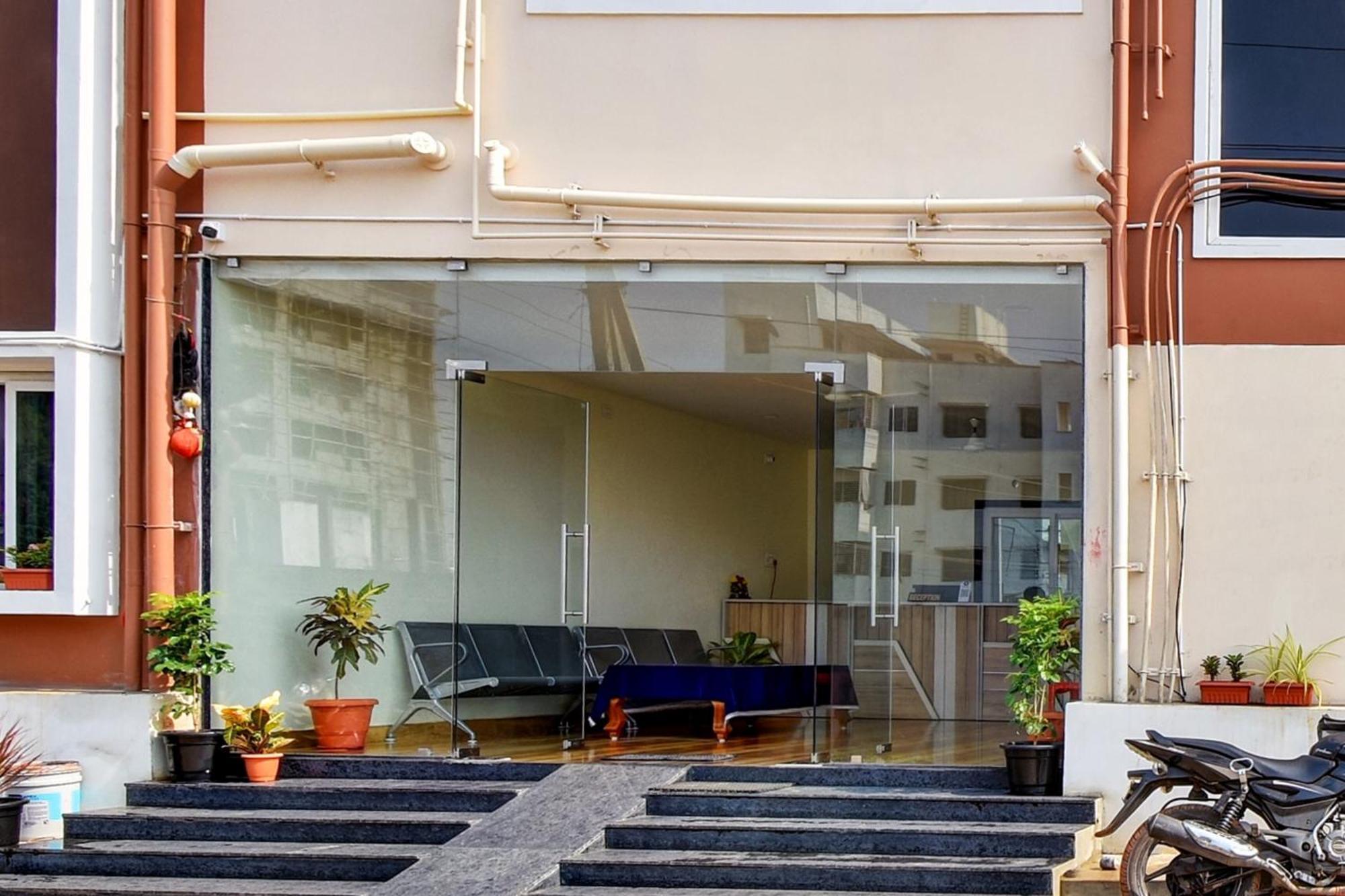 Oyo Home Msr Guest Inn Homestay نيلور المظهر الخارجي الصورة