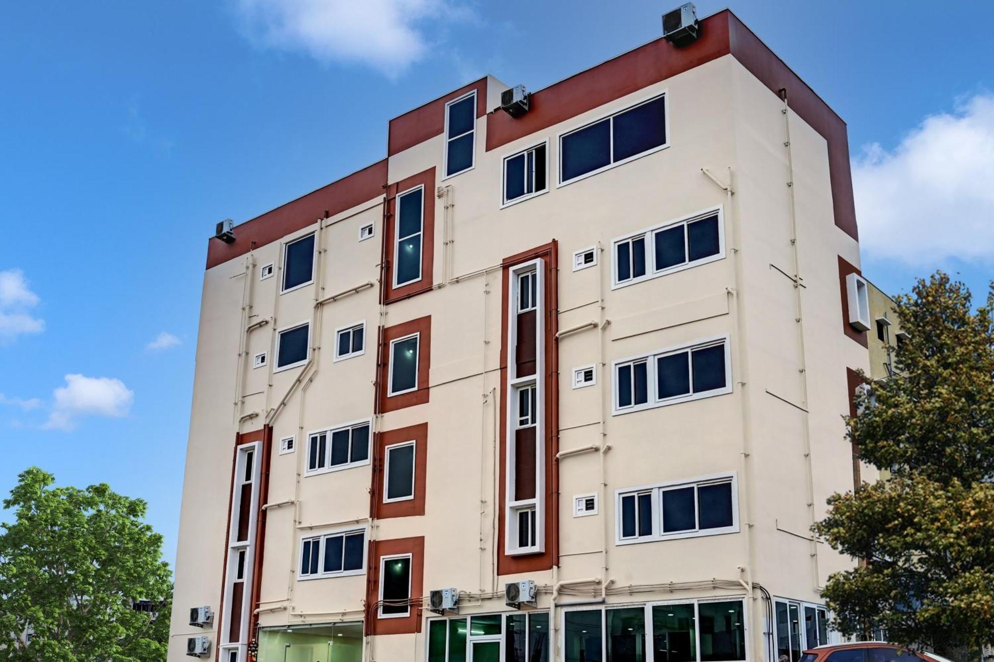 Oyo Home Msr Guest Inn Homestay نيلور المظهر الخارجي الصورة